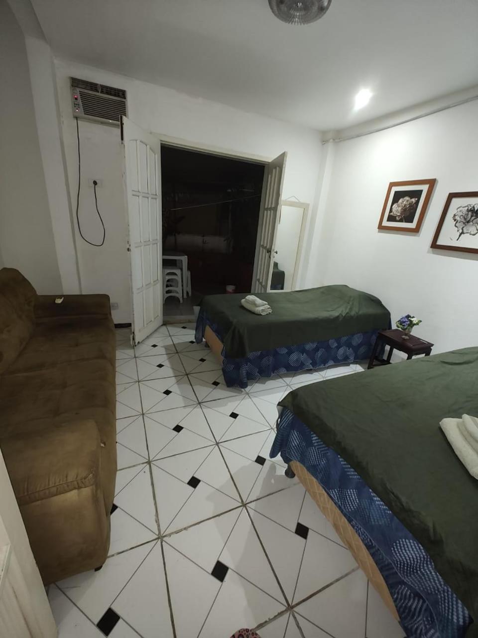Apartamento Apto Copacabana, 3 Quartos, 1 Quadra Da Praia, Posto 5 *